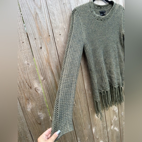 Green Knit Fringe Sweater size medium fall winter tassel cozy rayon wool spanner - Picture 5 of 12
